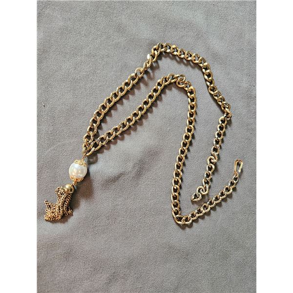 Stamped chain and pearl pendant