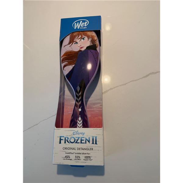 Wet fresh Disney frozen two detangler