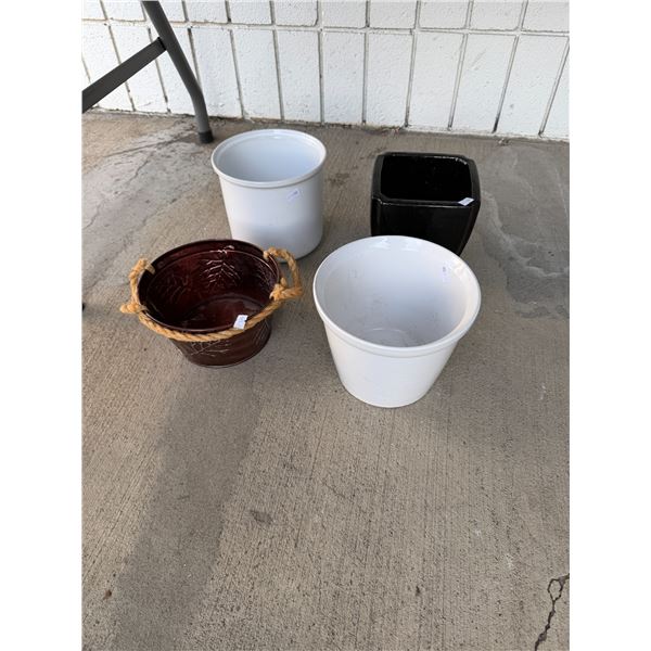 Planter pots