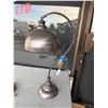 Image 1 : Lamp