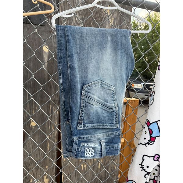 Rock and Republic jeans so 36 x 32