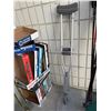 Image 1 : Crutches