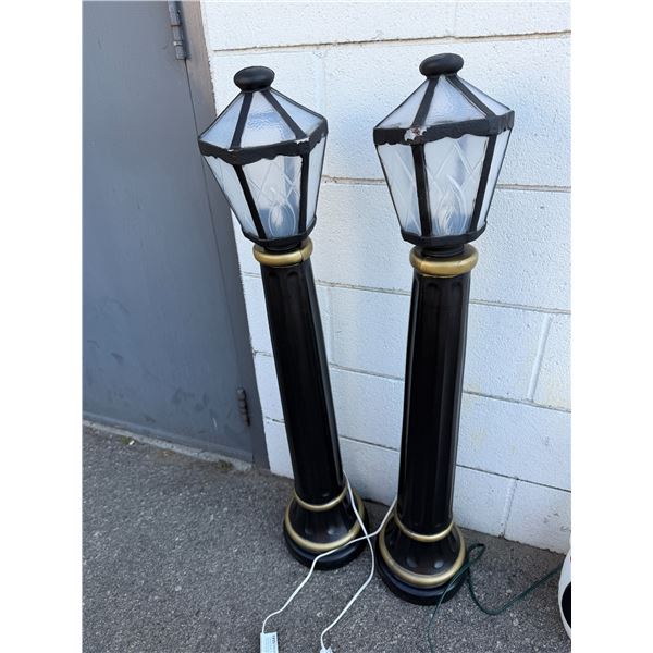 Vintage street lamp light up decor