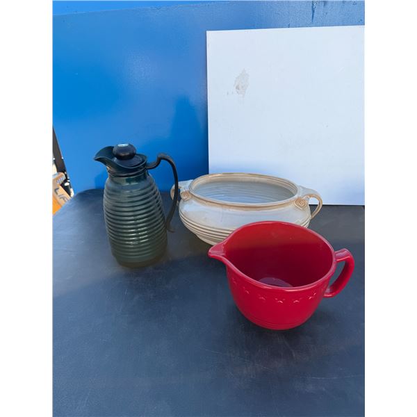 Kitchen items and decor