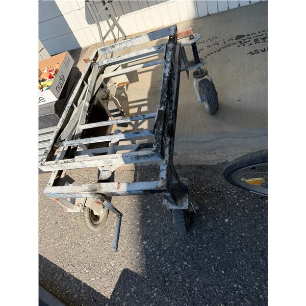 hand crank lift platform