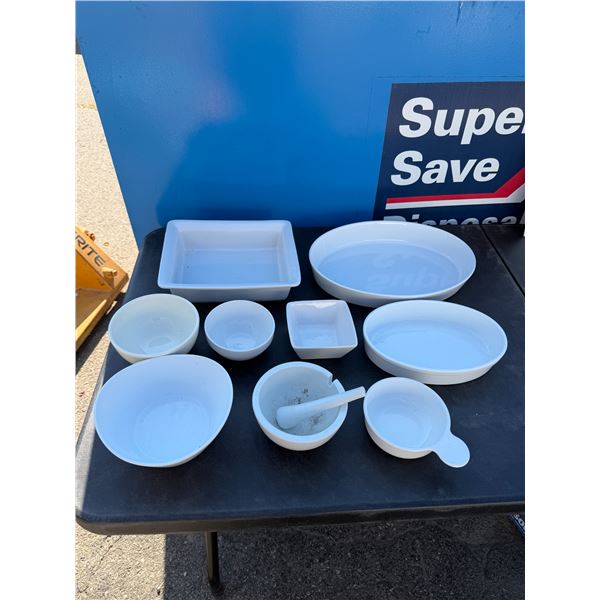 Kitchen dishes