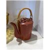 Image 1 : Tea pot