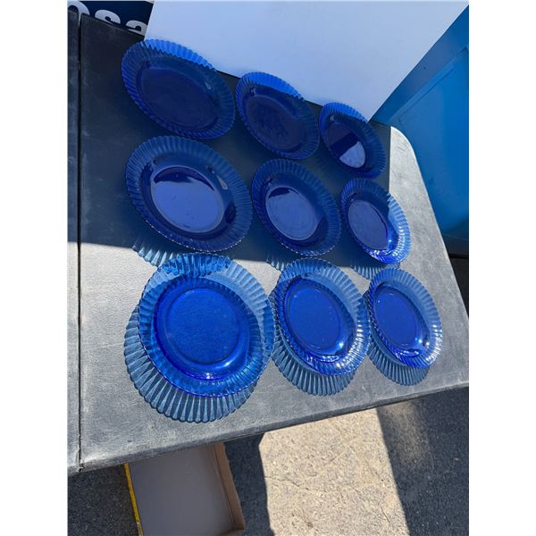 Blue plates