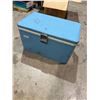 Image 1 : Vintage Coleman Blue Metal Cooler