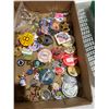 Image 1 : Badges and pins