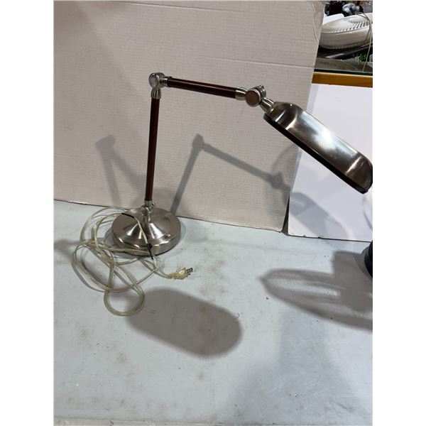 Table lamp
