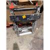 Image 1 : Work stand