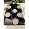 Image 1 : New black jars