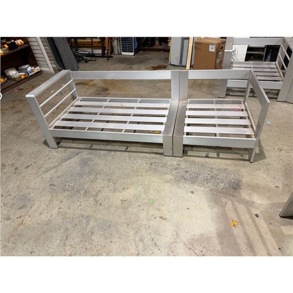 Aluminum patio couch frame