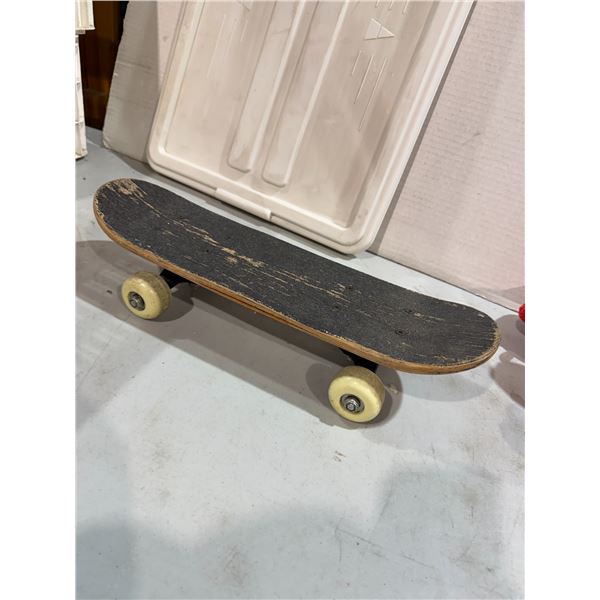 Mini skateboard