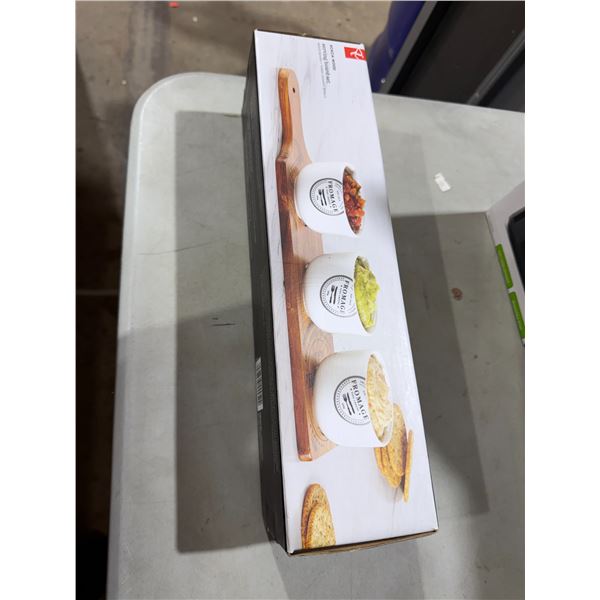 Acacia wood serving board set