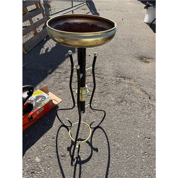 Planter stand