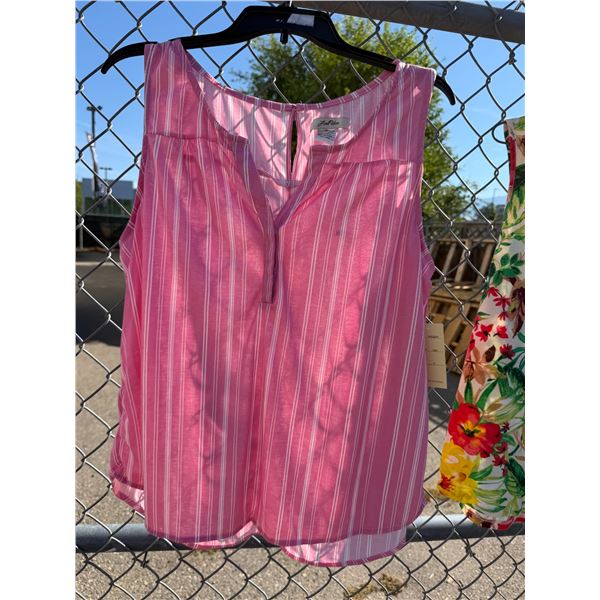 NWT tank size XL