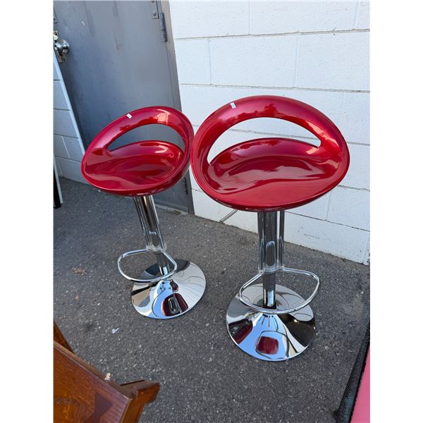 Adjustable stools