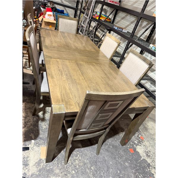 Table And Chairs with one leaf M
