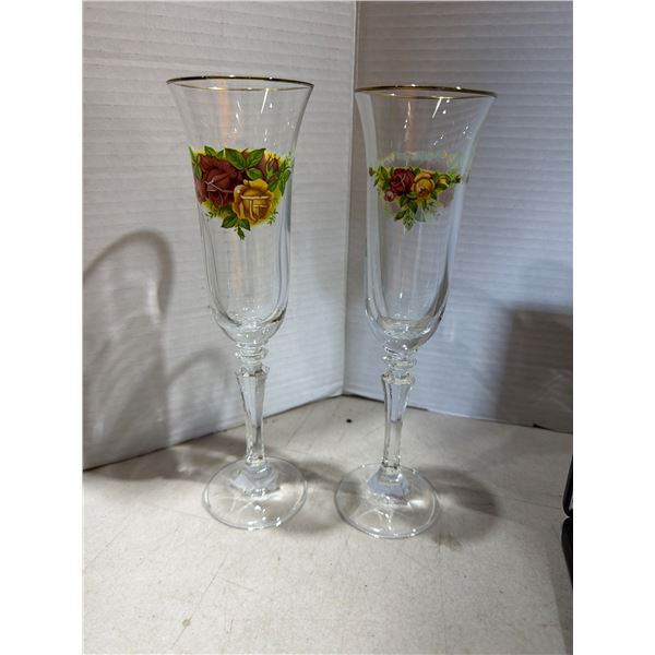 2 Royal Albert Old country Roses champagne flutes