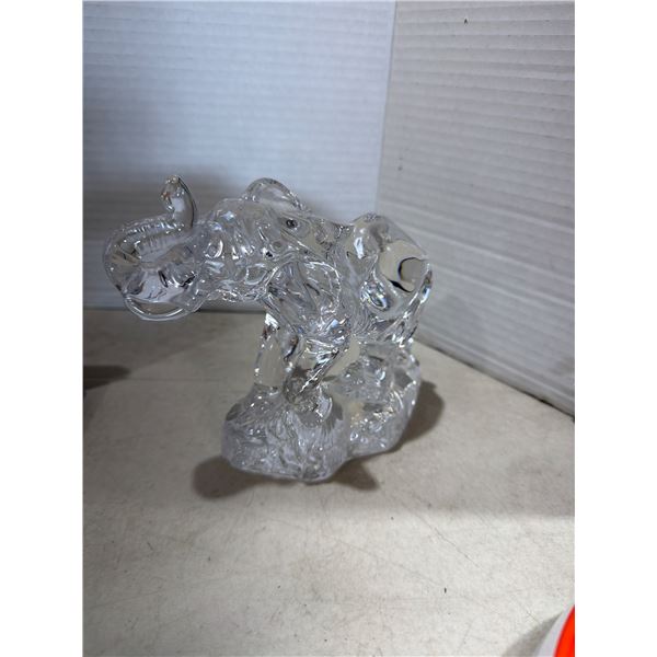 German "wonders of the Wild" 24% lead crystal elephant