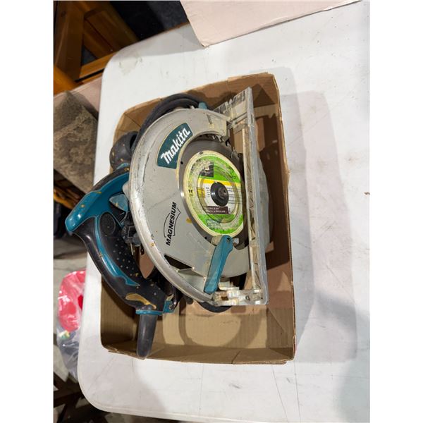 Makita Skil saw