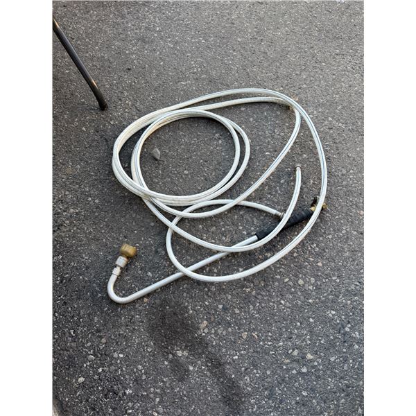 Hose and spray wand