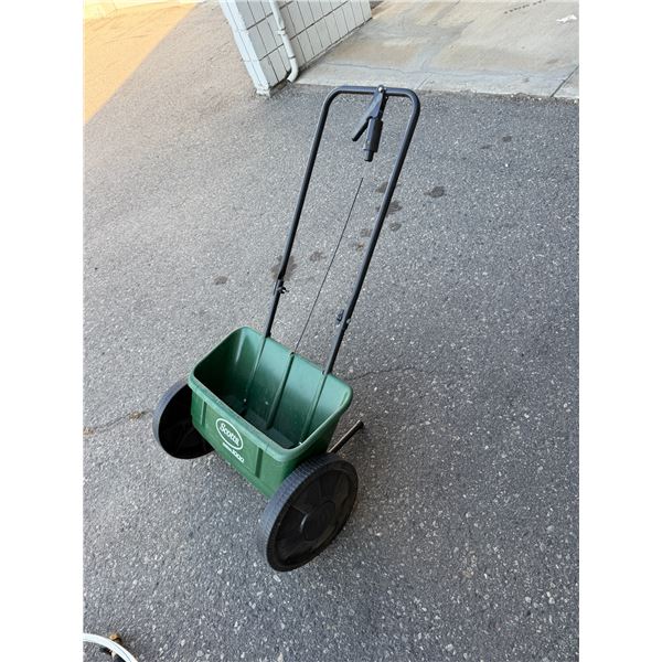 Scott's spreader