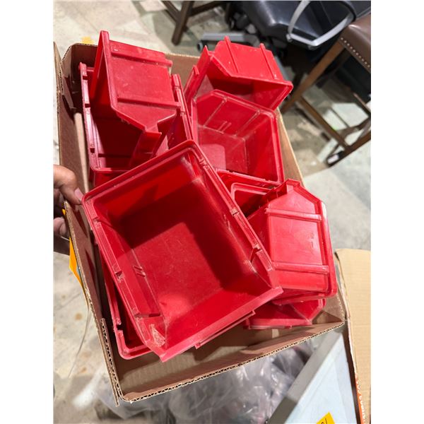 Organizing trays
