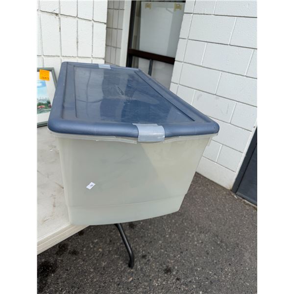 Storage bin