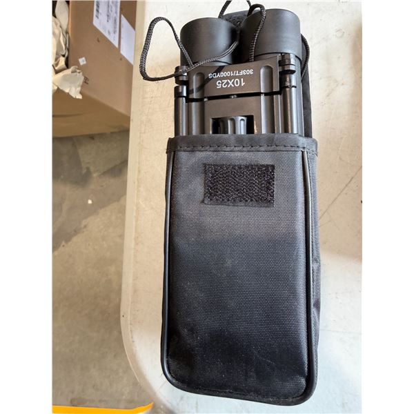 Binoculars with case 10 x 25