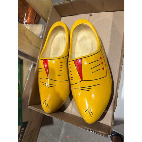Clogs