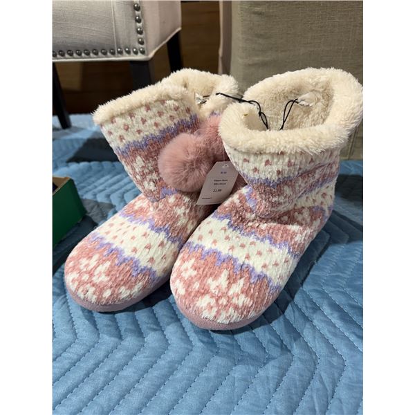 New slippers size 9/10