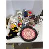 Image 1 : Collectibles and decor
