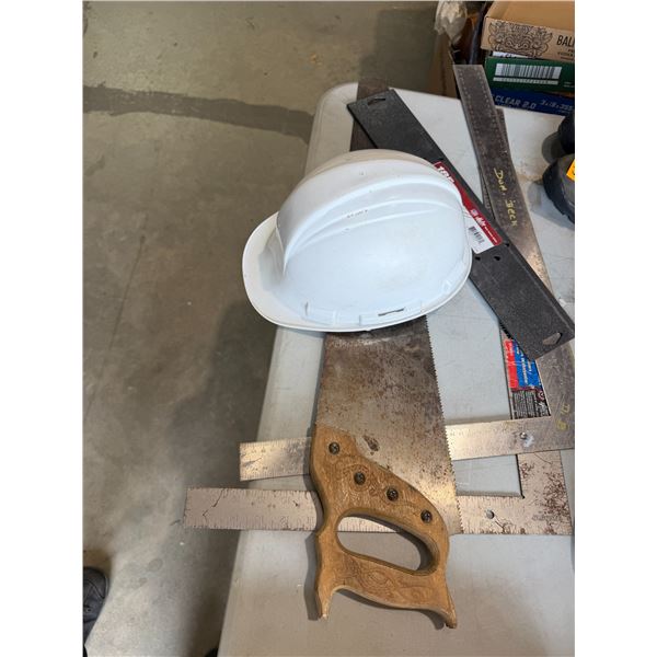 Squares saw and helmet