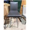 Image 1 : Single Stool 30 inches to seat
