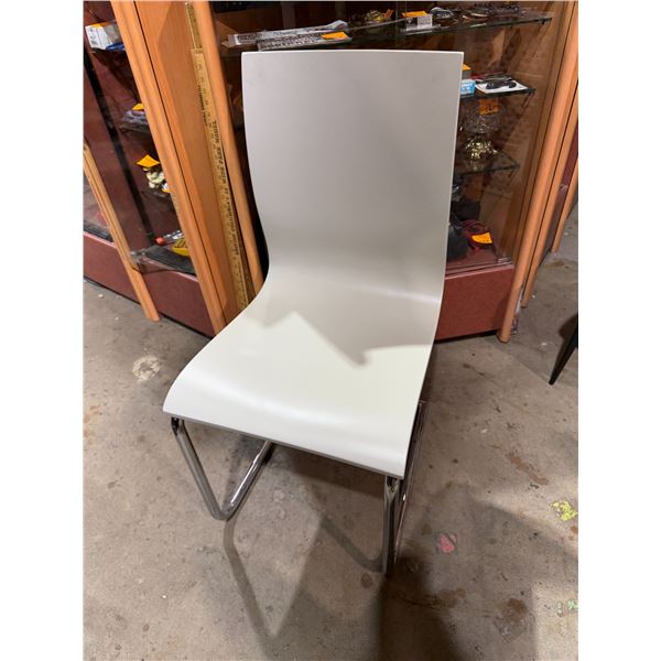 Single chair