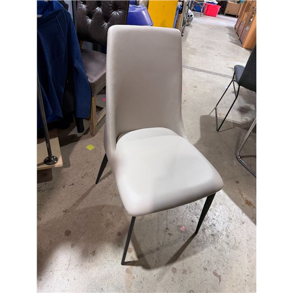 Single Chair