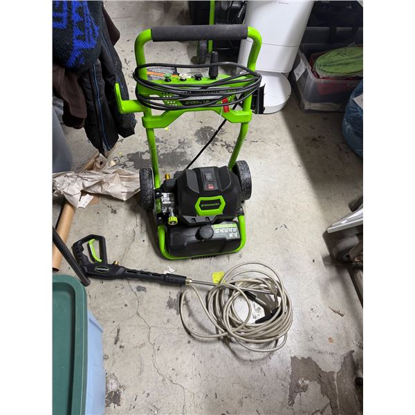Pressure washer floor model