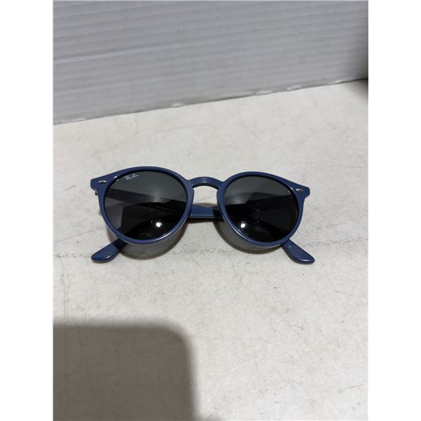 Ray-Ban ladies sunglasses