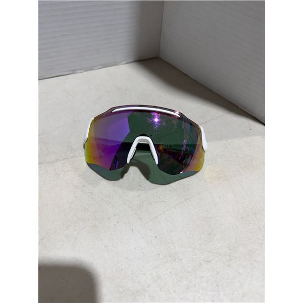 Smith brand ski sunglasses purple lenses