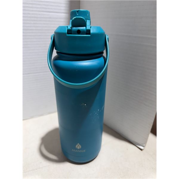 MANNA water bottle blue