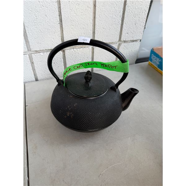 Cast-iron teapot