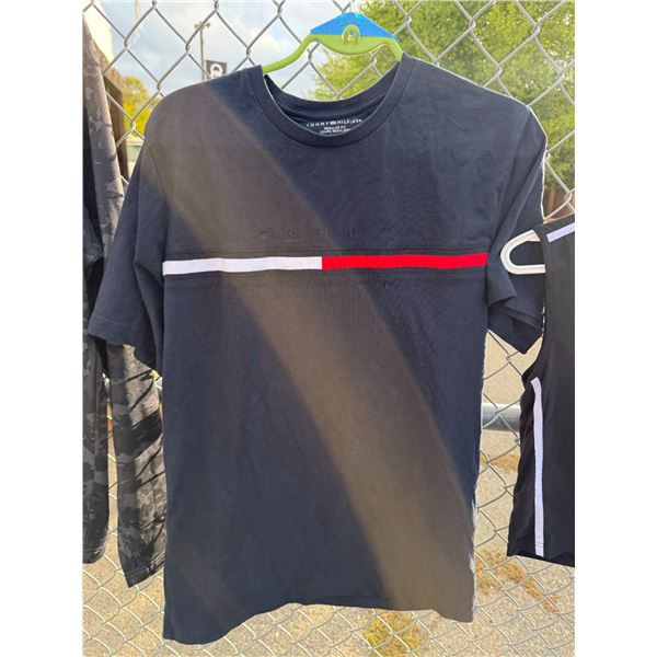 Tommy Hilfiger size XL