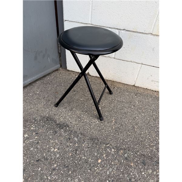 Folding stool