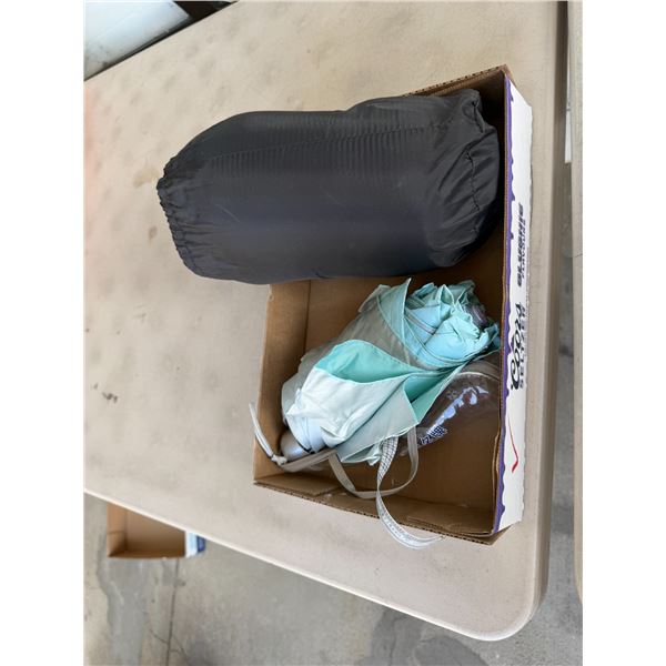 Sleeping bag and umbrella