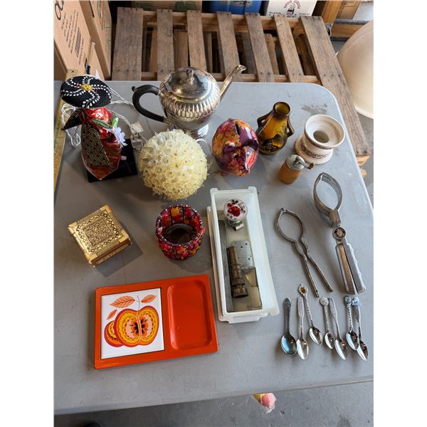 Miscellaneous lot