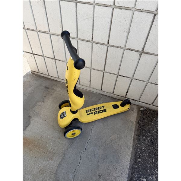 Scoot and ride Scooter