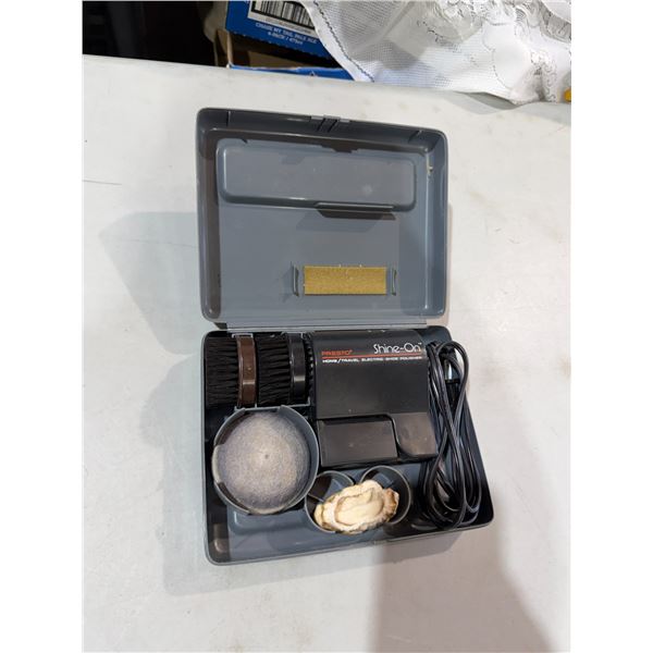 Shine on travel Electric shoe polish